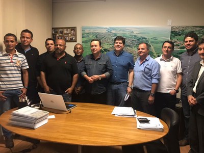 WhatsApp Image 2017-12-08 at 15.27.22.jpeg