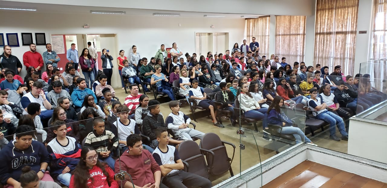 Comissão de Educação, Saúde e Assistência Social da Câmara realiza parceria com o Poder Executivo no combate a dengue.