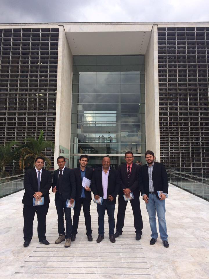 Vereadores estiveram na ALESP (Assembléia Legislativa de São Paulo), na cerimônia de posse do novo Presidente do Tribunal de Contas do Estado.